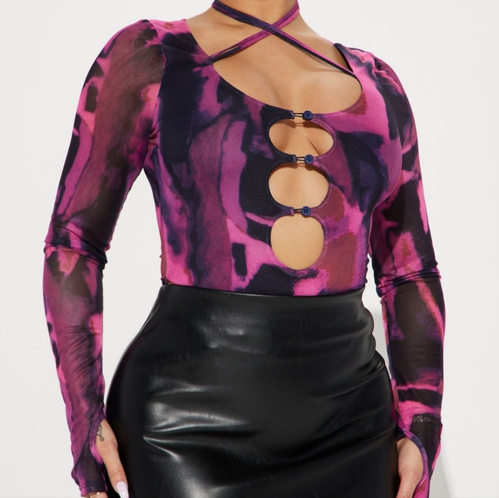 Fashion nova pink and black shirt